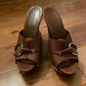 Super cute one of a kind Gucci heels